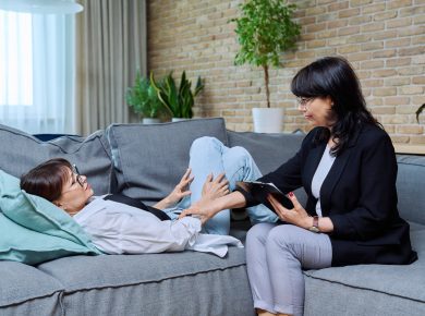 EAP counsellor discussing workplace issues with an employee, providing support and guidance.